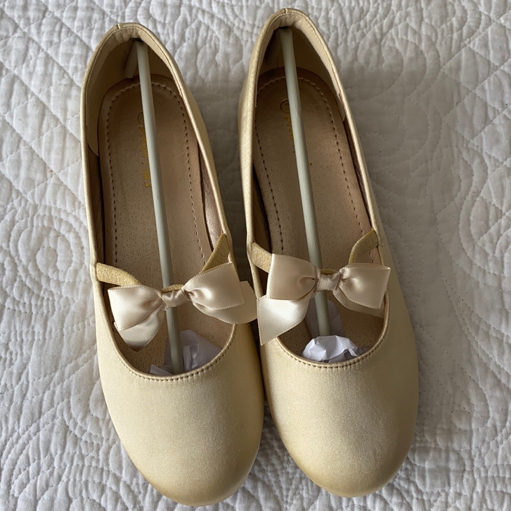 DREAM PAIRS Girl's Mary Jane Front Bow Elastic Strap Ballerina Flat